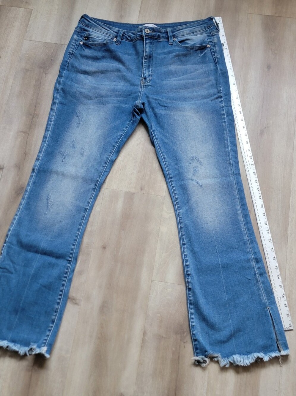 Classic Distressed Blue Jeans with Frayed Hem